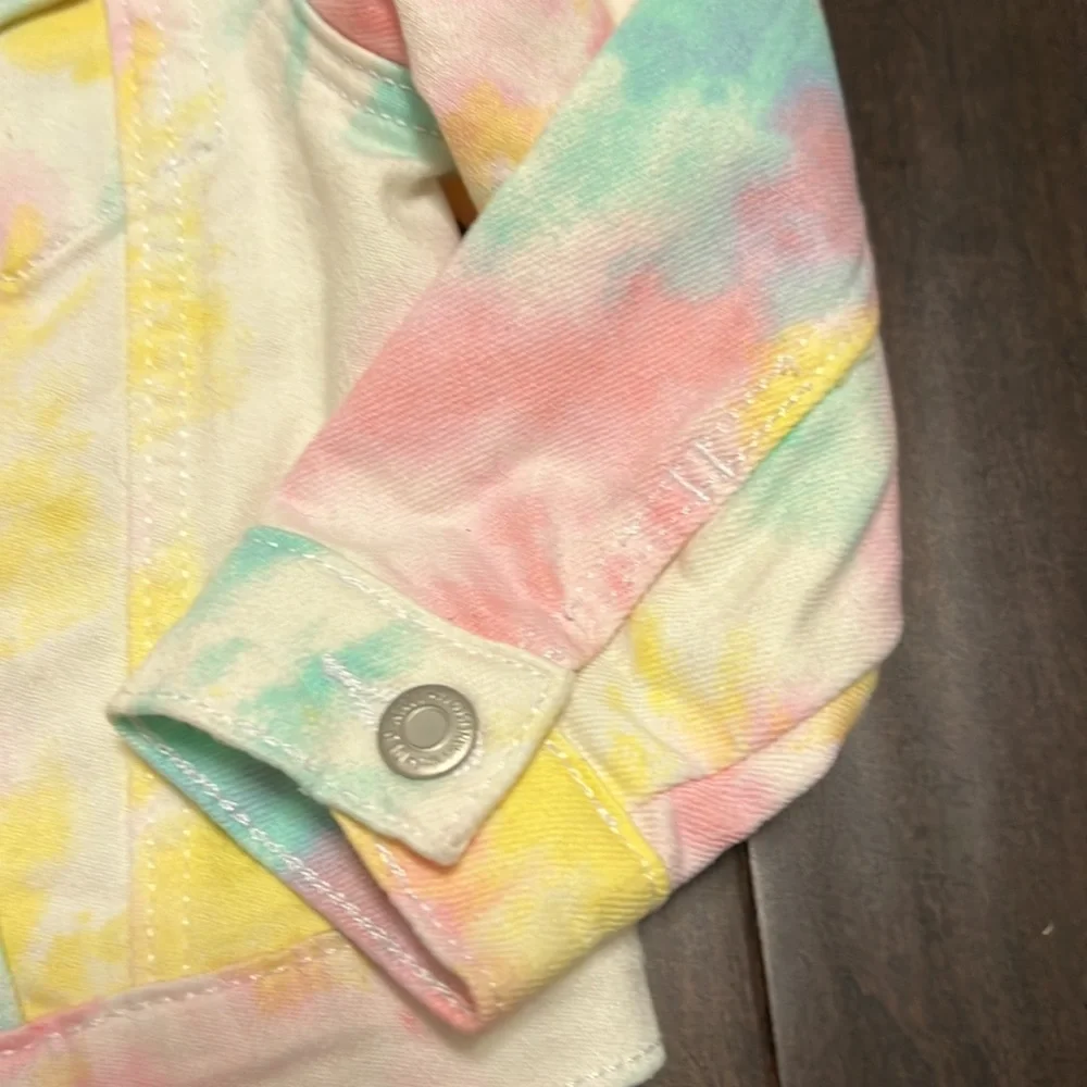Old Navy Toddler Girls Rainbow Dip dyed tie dyed denim jacket!